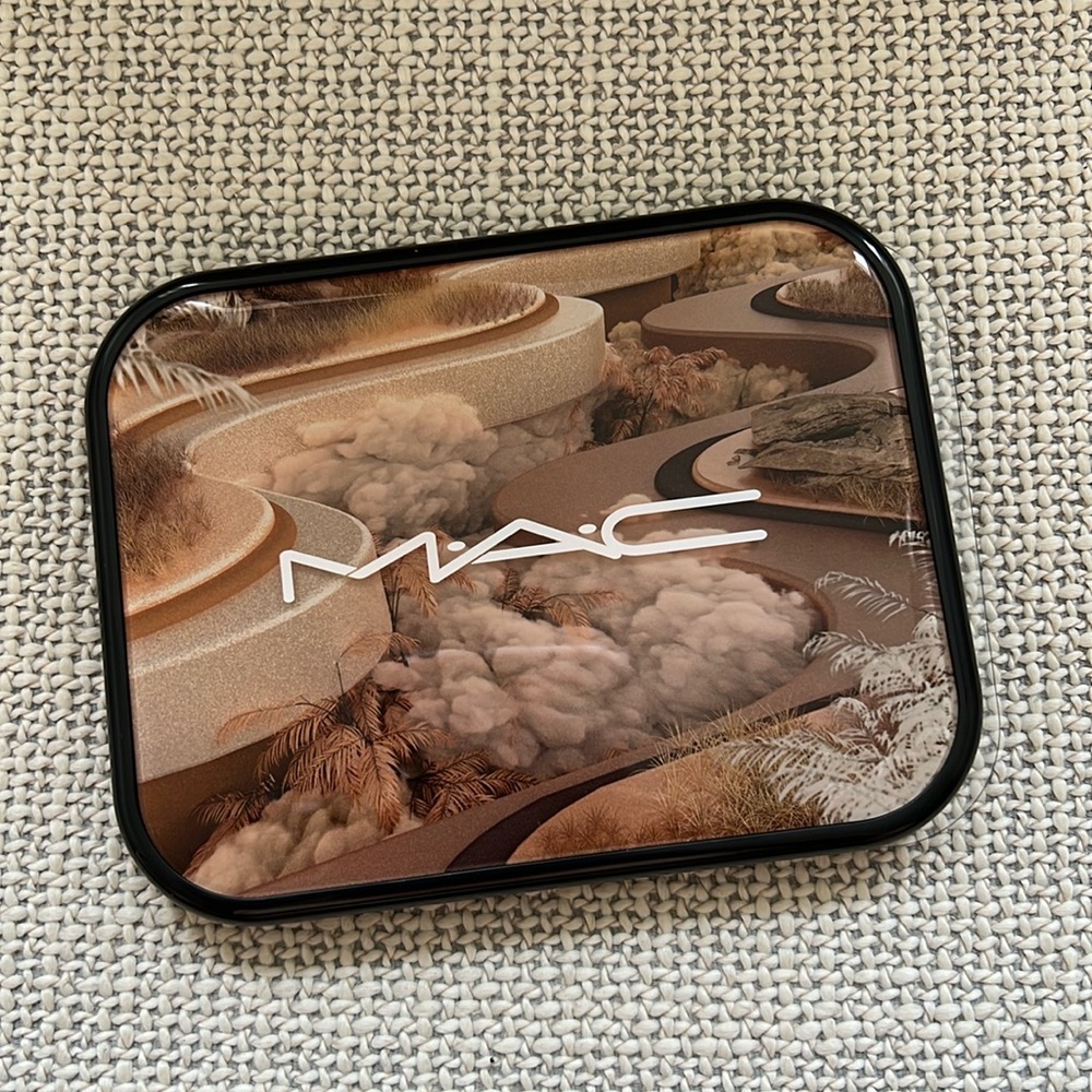Mac Cosmetics Eye Shadow Palette